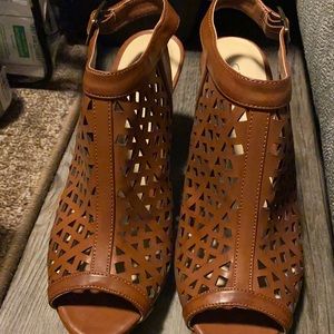 Brown open to shoes, never worn